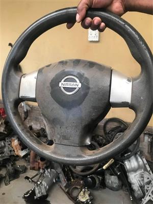 Nissan np300 steering wheel with airbag