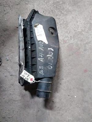 AUDI A4 B8 AIR FILTER BOX