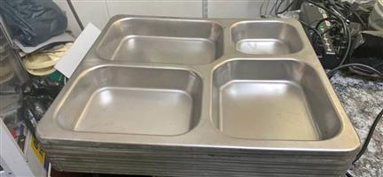 Metal 4 divition tray I have 10   