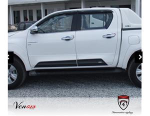 Plastic Side body cladding for Toyota 2016+