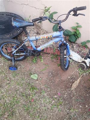 Passion kids bike (needs repairs)