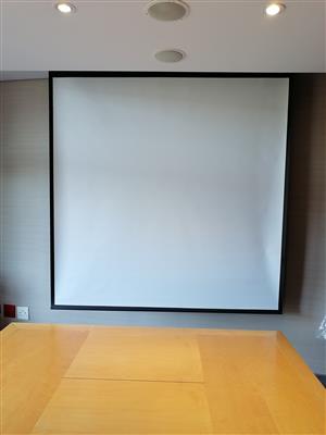 Projector screens - Electronic