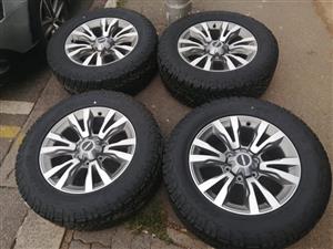 18inch Isuzu D-Max original mag with brand new 265/60/18 Hankook Dynapro ATM set