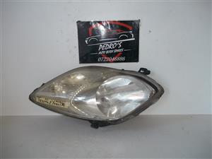 Toyota Yaris '05-'09 right headlight 