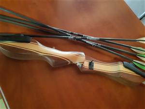 Wildcat recurve bow with accessories 