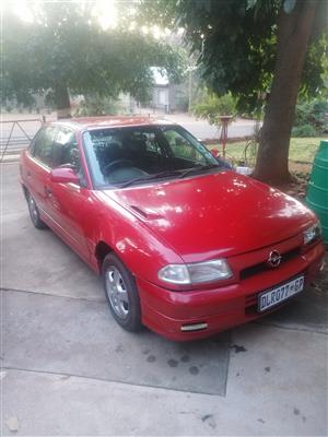 Opel Astra 1998 model for sale