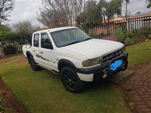 Ford Ranger 2.5TD dubbel cab 2000 model 