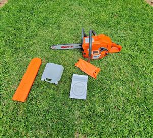 Nguni H61 chainsaw. GARDEN MARKET PLACE.  1 Gardens Road, HILLCREST.