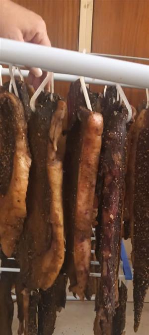 Geel vet biltong