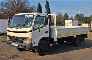 Hino 2011