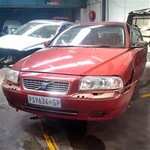VOLVO S80 T6 2004 STRIPPING FOR SPARES