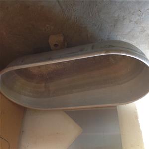 Catering Steel bath with plug size of a normal bath