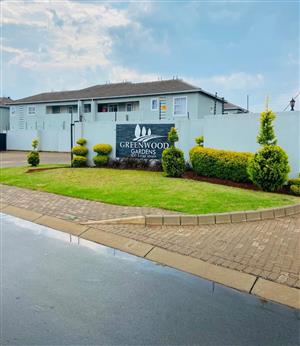 Townhouse For Sale in Benoni & Ext