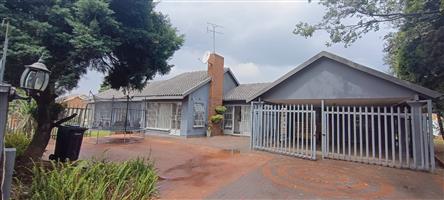 House For Sale in Nimrod Park