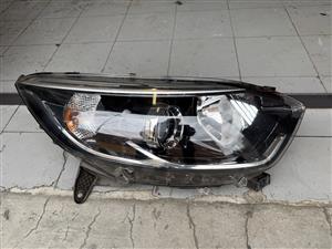 Renault Captur Headlight 
