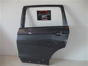 VW Tiguan left rear door