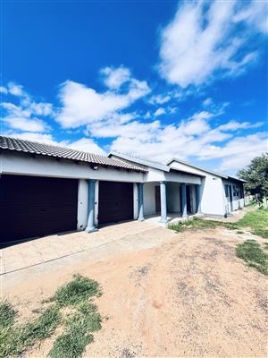 Sole Mandate: Comfortable 3-Bedroom Family Home with Extra Outside Room