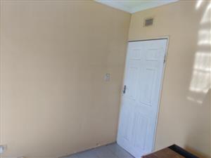 Outbuilding for rent in verulam 