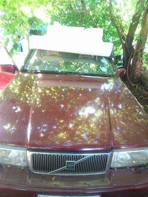 Volvo 960. S  Wagon non runner complete car sold as is. Not stripping no papers 