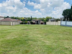 Vacant Land for Sale at Summer View Estate!