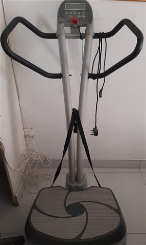 Maxxus V Trainer for Sale in Queensburgh
