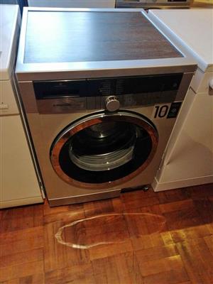 GRUNDIG 8KG FRONT LOADER WORKING PERFECTLY GREAT CONDITION