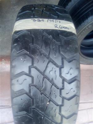1xCooper Discoverer ST Max tyre 225/75/16