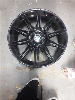 BMW M3 MAGS 18"INCH 