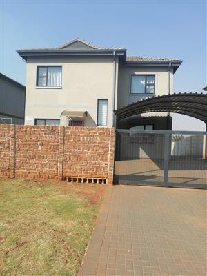 4 Bedroom House to Rent Capital View Lotus Garden 