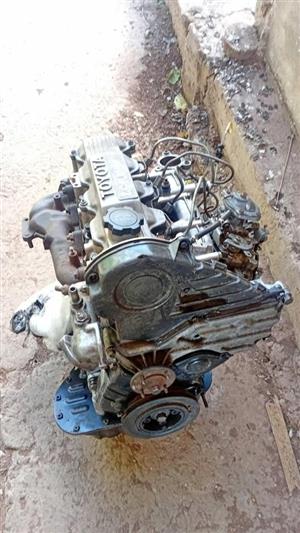 Toyota 2c diesel turbo engin stripping for spares 