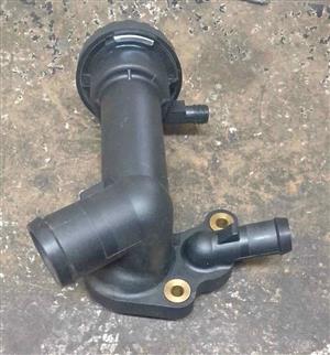 Mini Cooper R50 thermostat housing