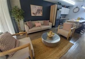 Modern Lock-Up-and-Go Apartment in Prime Menlo Park