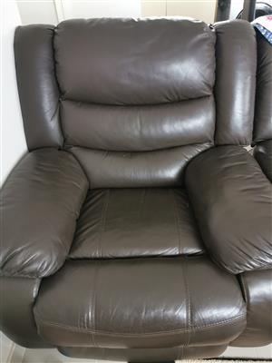 Genuine leather lounge suite 