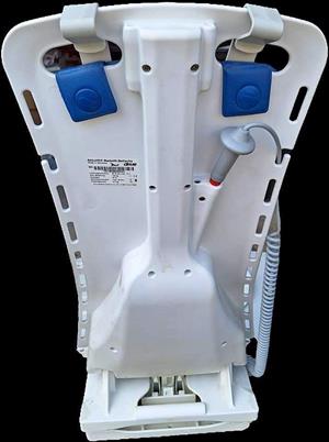 Bath Lift. Use in baths or showers