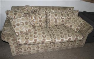 BROWN 2 SEATER COUCH S065525A