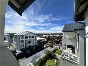 Apartment For Sale in Greenstone Hill