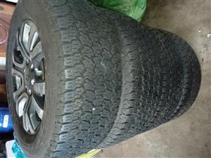 4 x 18" Ford Wildtrak rims and tyres