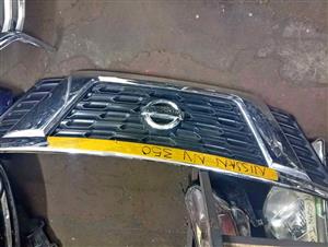 NISSAN NV 350 GRILL