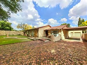 Family house for sale in Sasolburg, walking distance to schools and shopping center