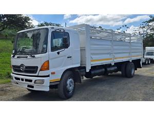 T871- 2005- HINO 500-1626 CATTLE BODY TRUCK