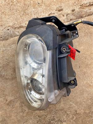 Hyosung GT 650 Headlight. Meyerton bike scrapyard new and secondhand spares.