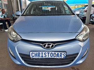 2013 model Hyundai i20 fluid hatchback manual Transmission petrol 1.4 engine capacity mileage 75000k