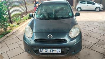 Nissan Micra active 