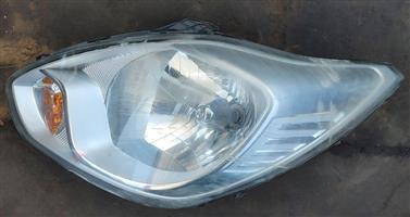 FORD FIGO LEFT FRONT HEADLIGHT 