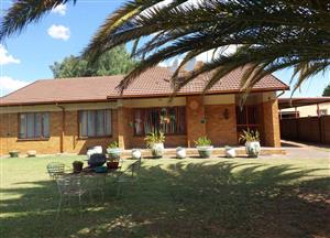 3 Bedroom house For Sale in SE6