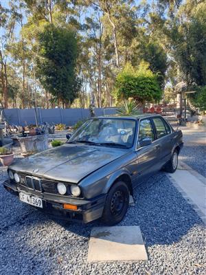 BMW 316i for sale. Body needs attention.Running conditions 