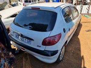 Peugeot 206 1.4 Stripping For Spares 
