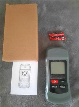 Moisture tester