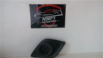 Toyota Hilux GD6 left fog light grille