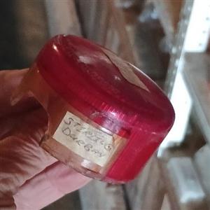 Stop lens, and number plate lens